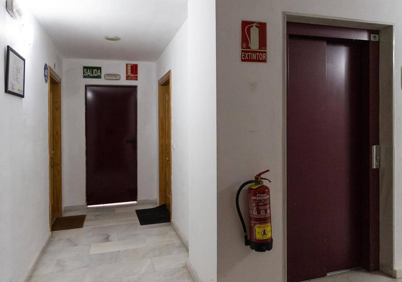 Centro Wifi Terraza Parking Ascensor A La Playa A 5 Min Lejlighed Torremolinos Eksteriør billede